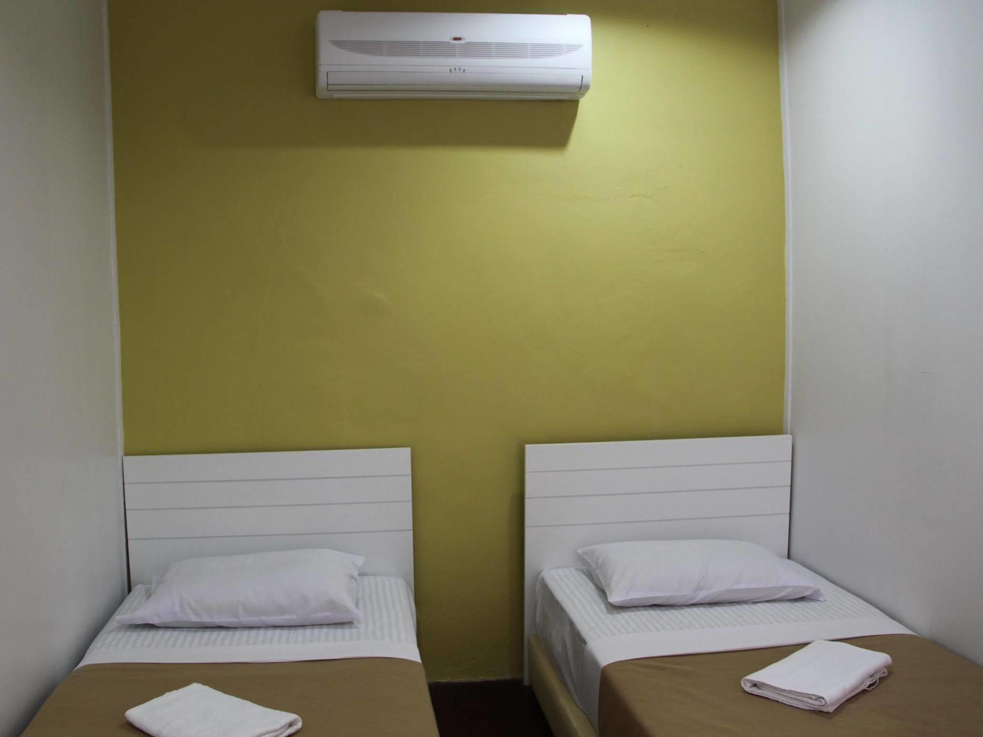 Voyage Cottage Lodge Malacca Exterior foto